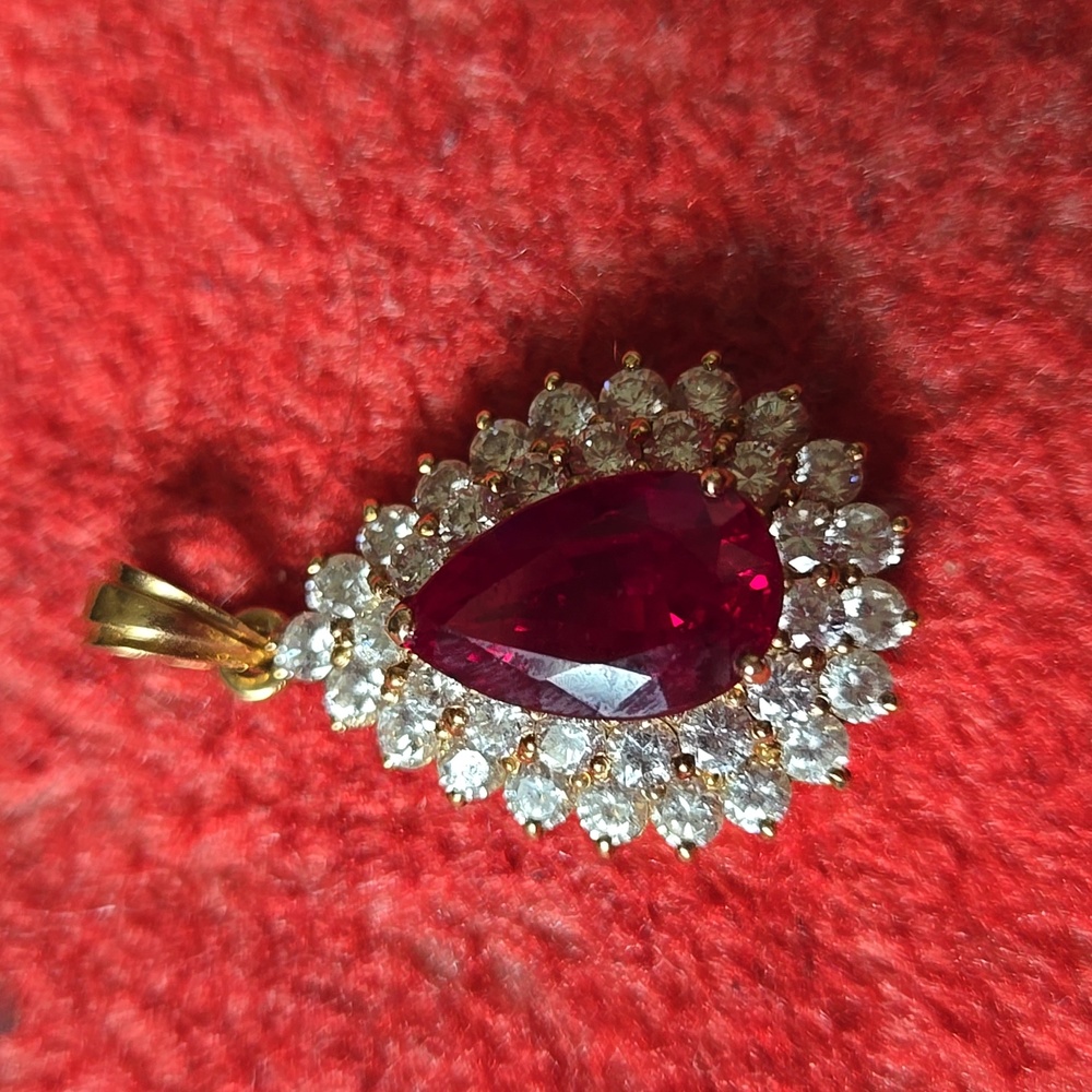 Large Solid 18k Gold Teardrop Ruby And Diamond Pe… - image 2